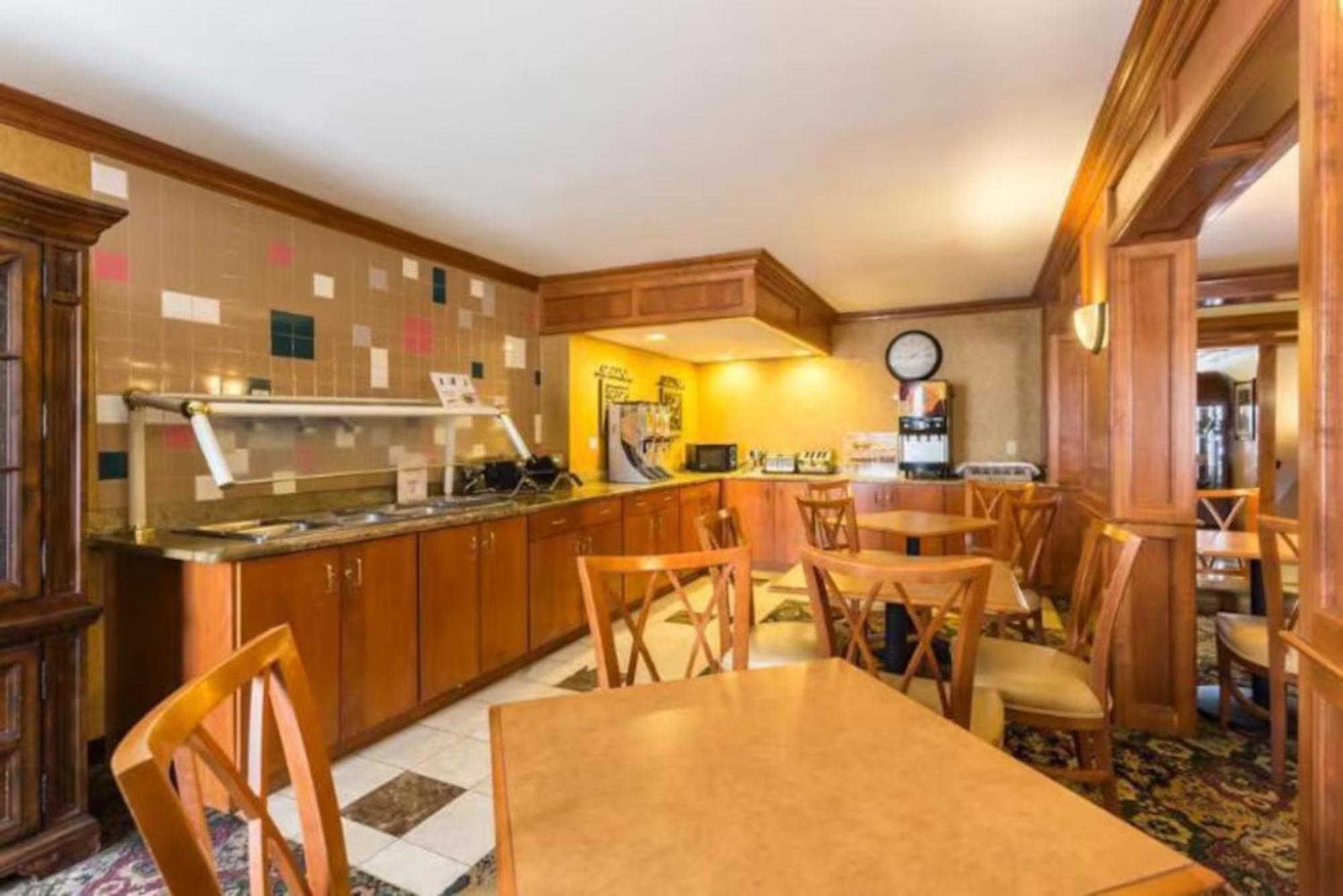 Studio 6 Suites Tupelo, Ms ภายนอก รูปภาพ